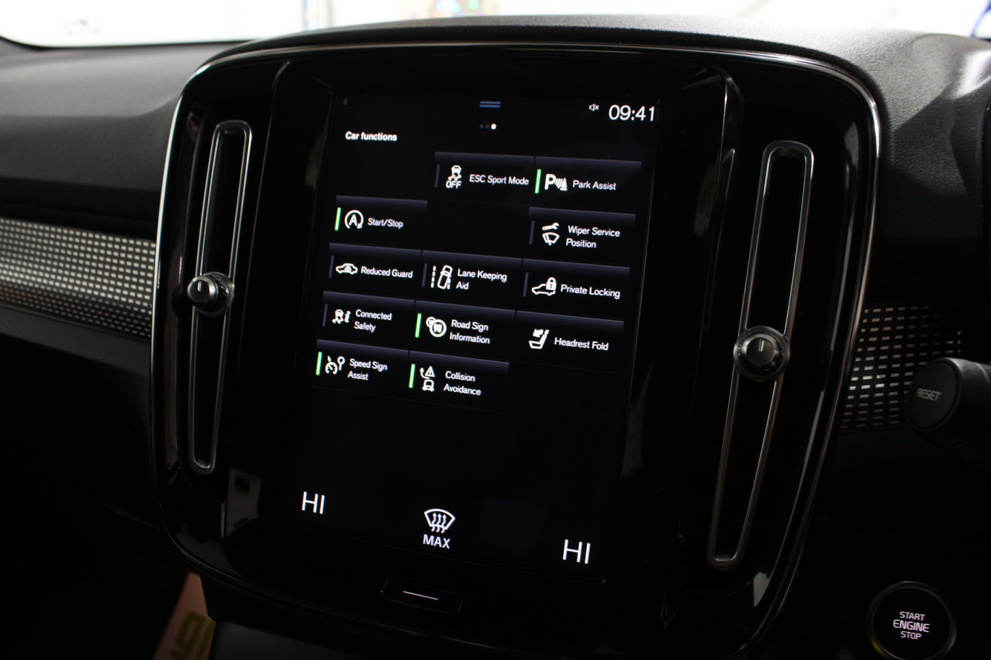 Volvo XC40 1.5 T3 [163] R DESIGN