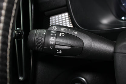 Volvo XC40 1.5 T3 [163] R DESIGN