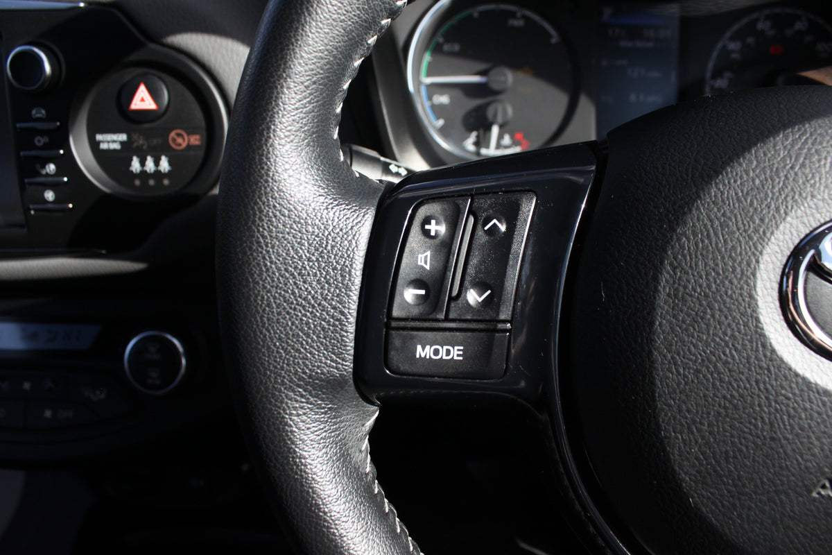 Toyota Yaris 1.5 Hybrid Icon 5dr CVT