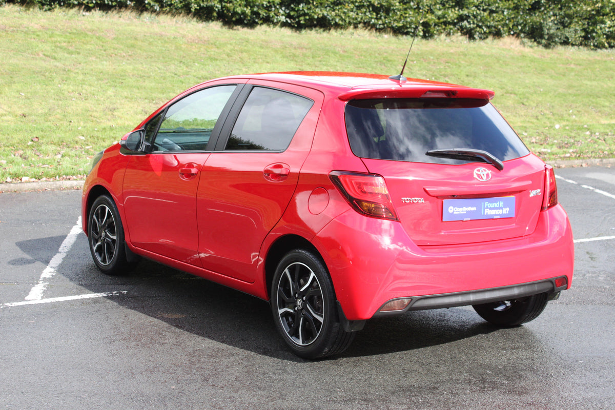 Toyota Yaris 1.33 VVT-i Sport 5dr